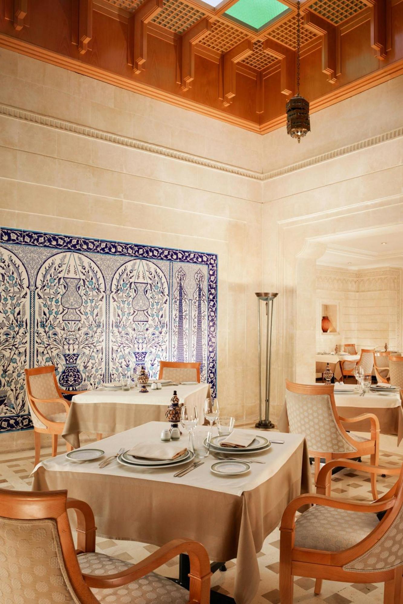 Sheraton Tunis Hotel Exterior foto